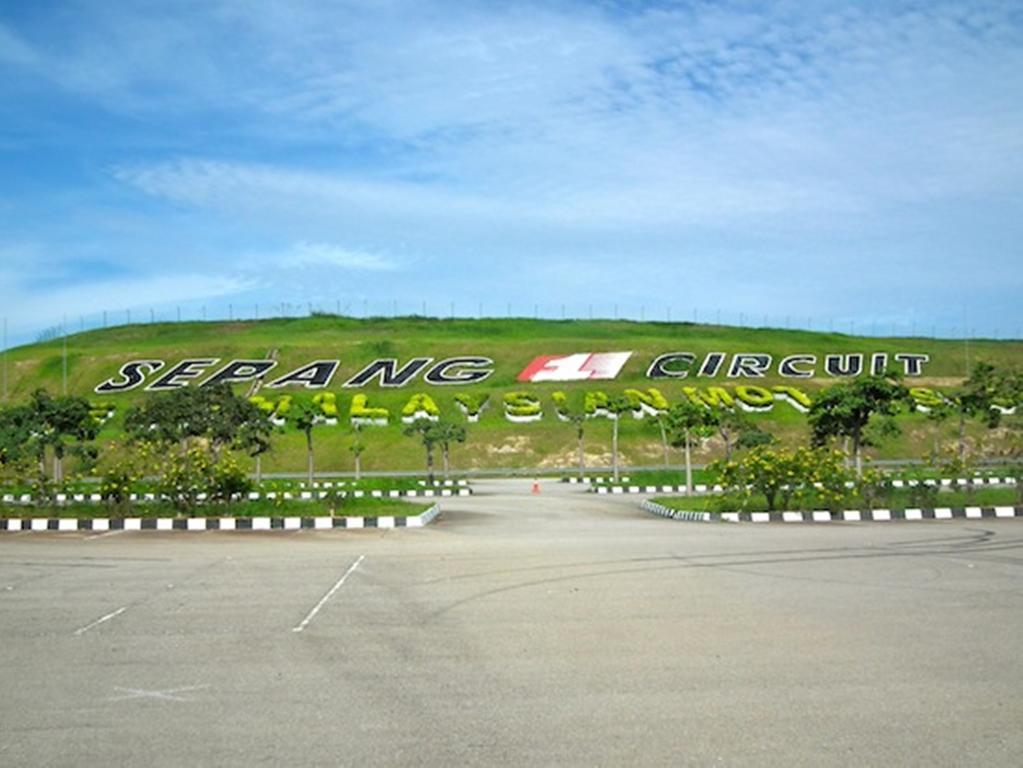 Hotel Time Boutique Nilai Dış mekan fotoğraf