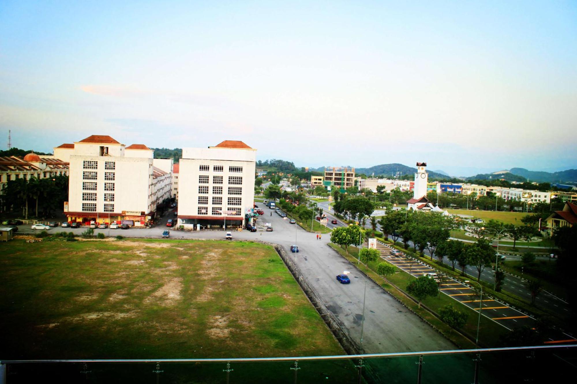Hotel Time Boutique Nilai Dış mekan fotoğraf